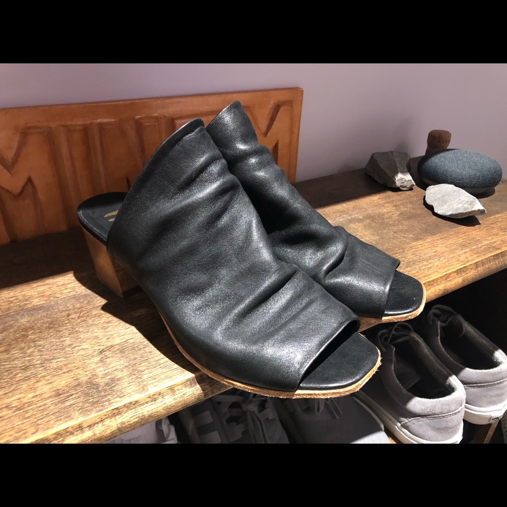 Mimosa Italian wedge